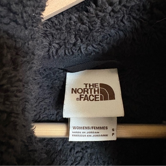 North Face Fleece Jacket - Picture 3 of 5